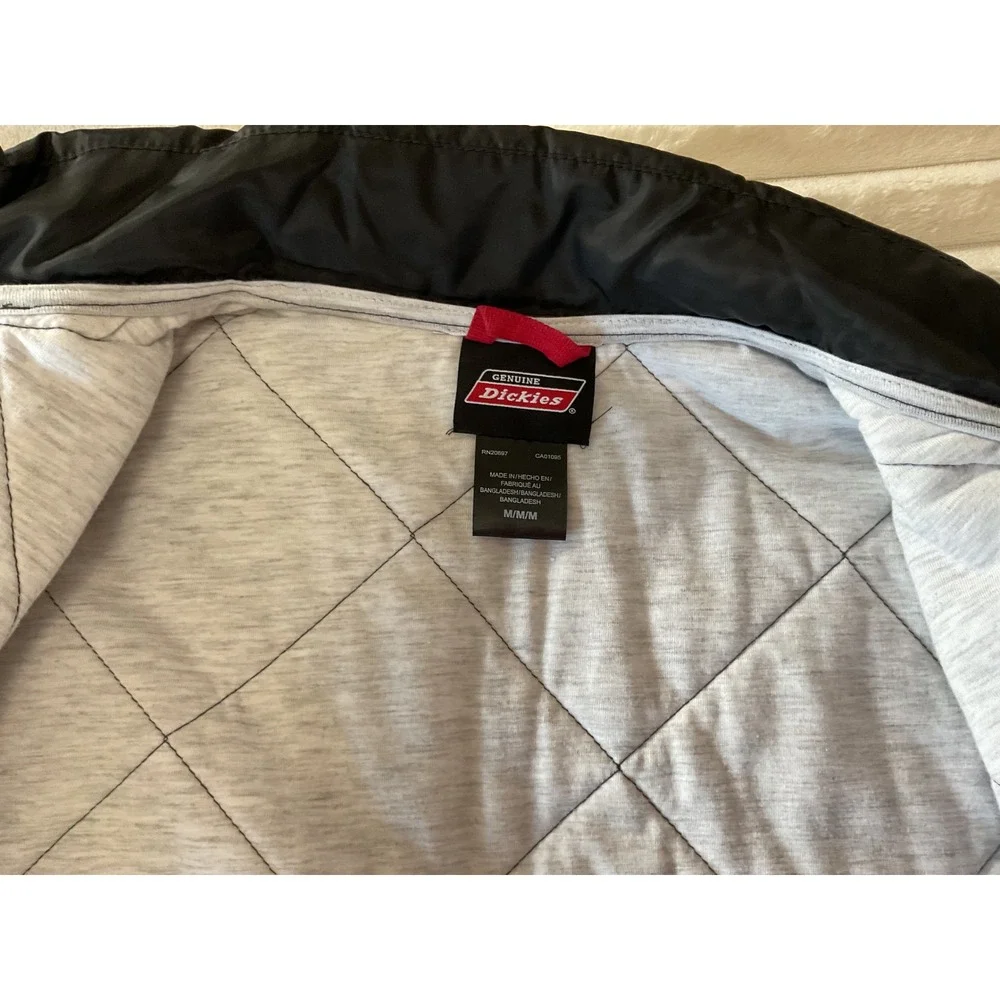 Genuine Dickies Womens Black Quilted Diamond Snap Front Jacket M Water Resistant